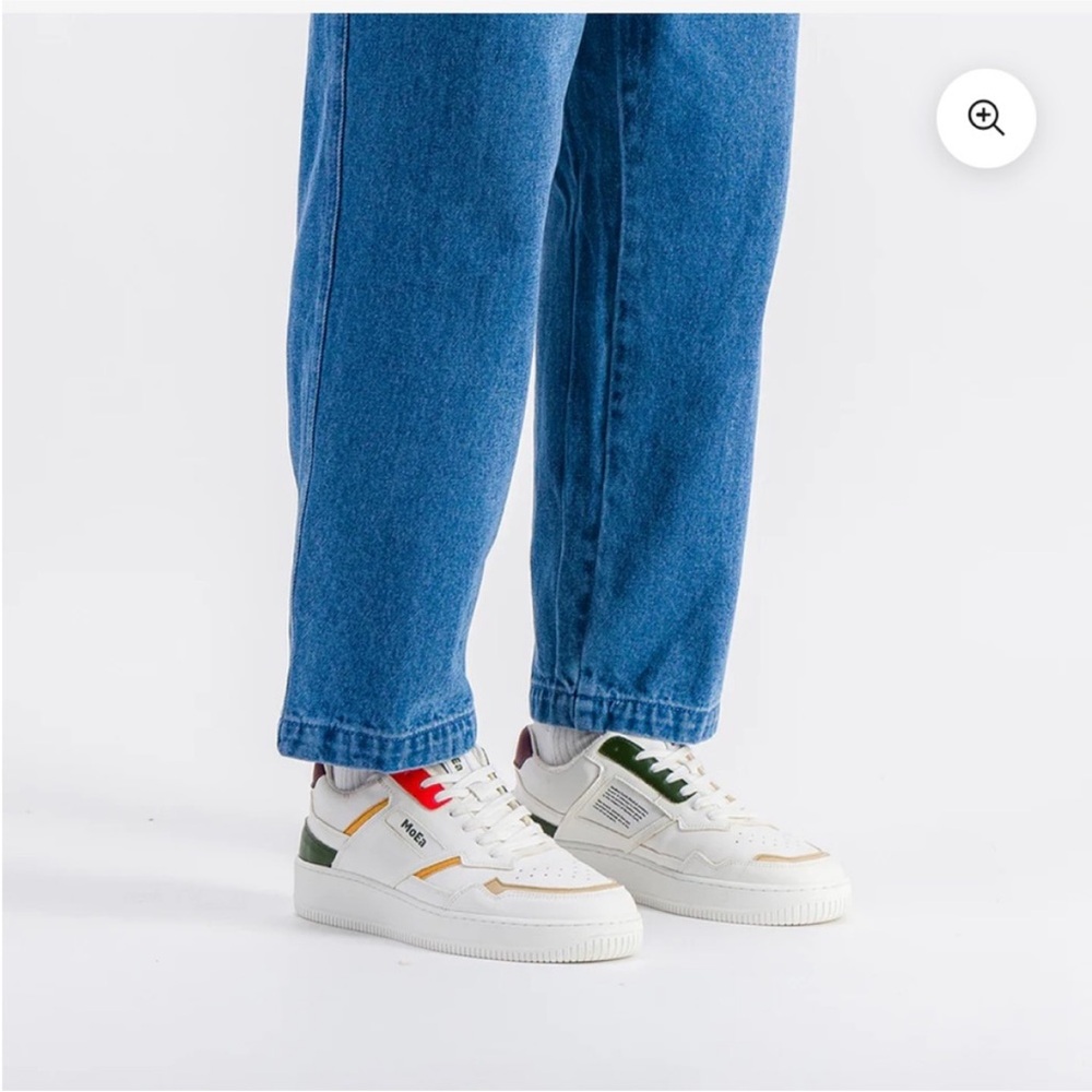 MoEa Gen 1 Multicolor/White Chunky but Minimalist Sneakers